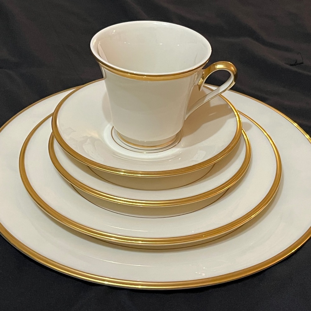 LIKE NEW: Dinnerware, Eternal by Lenox: elegant, ivory, gold-rimmed fine china
